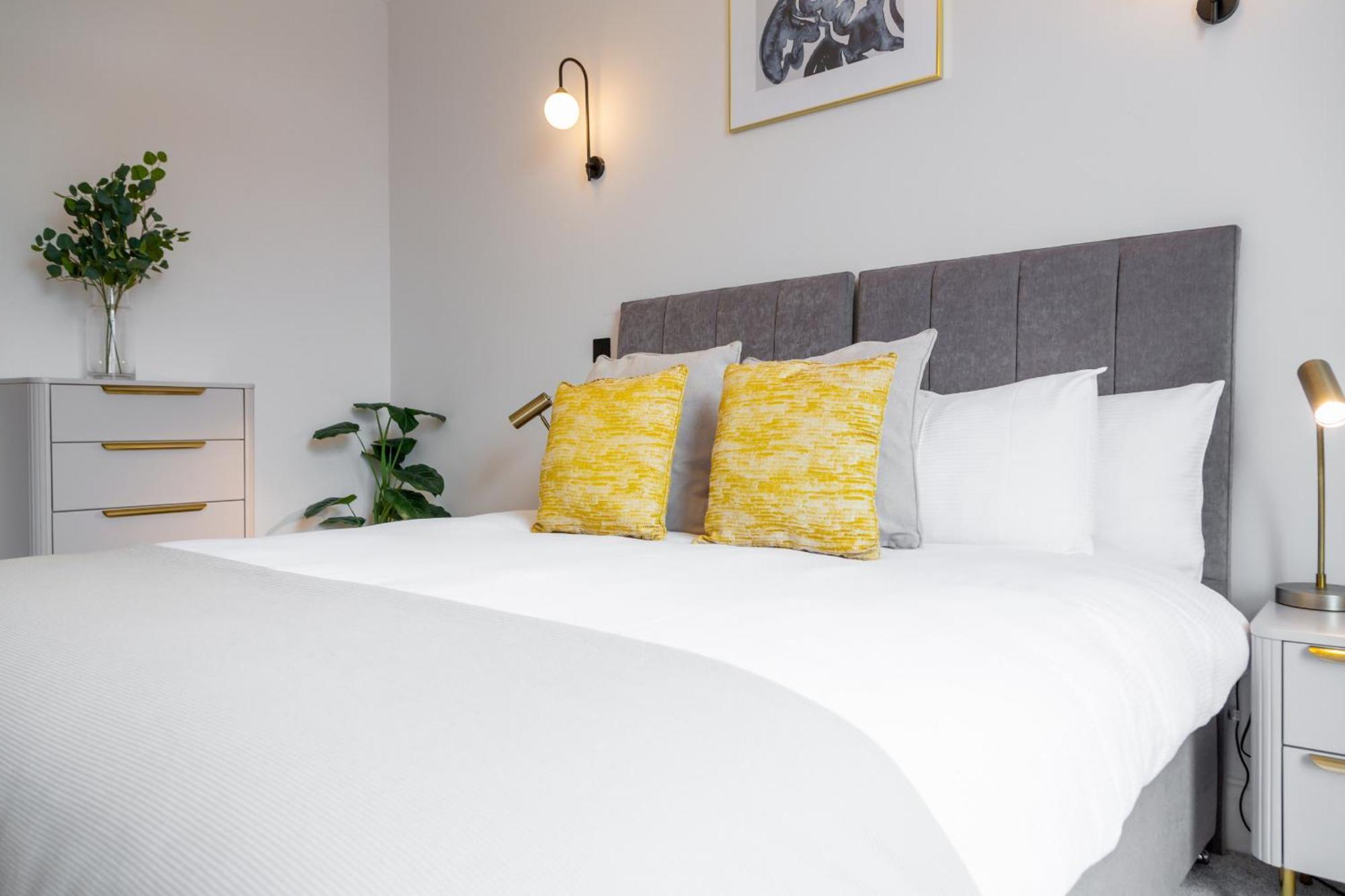 The Salisbury - Luxury Apartments By Stay In Scarborough Bagian luar foto
